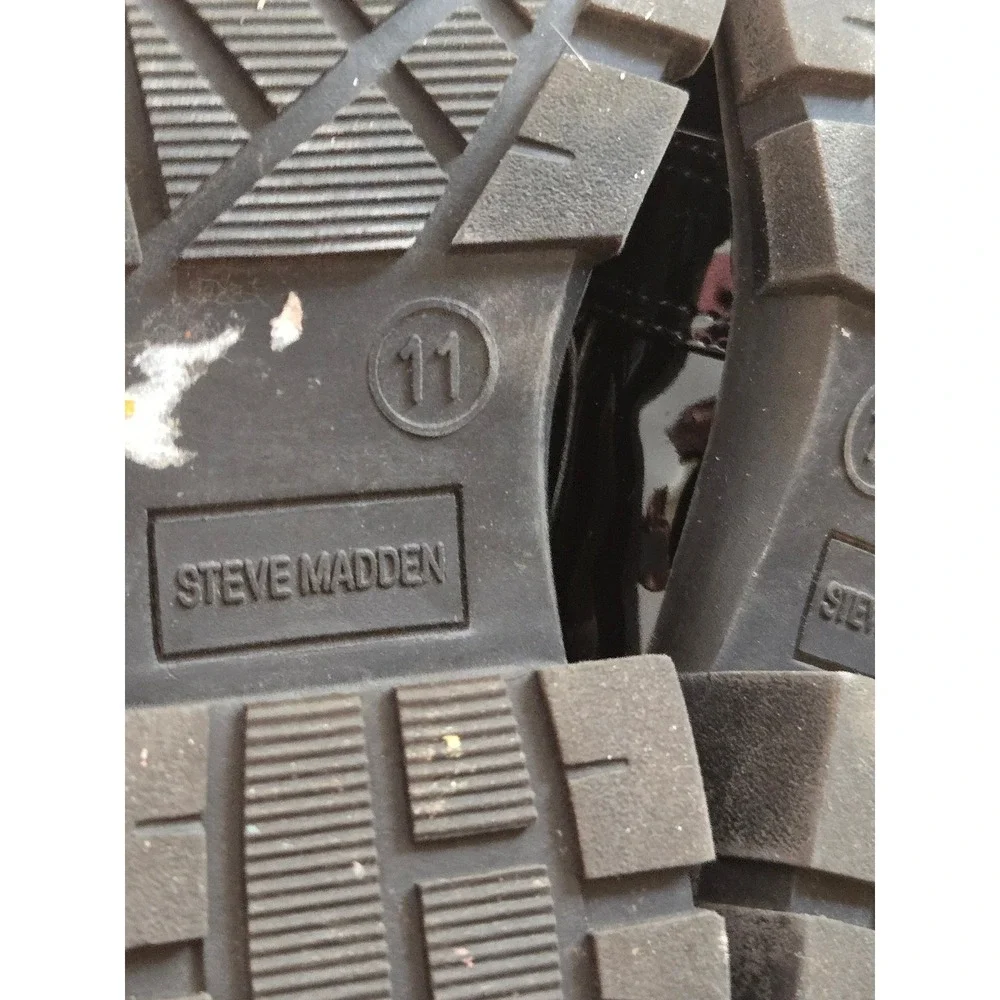 Steve Madden note small